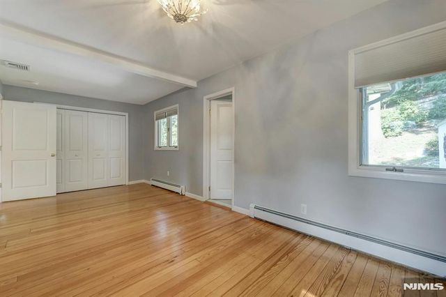 336 Lakeview Avenue, Ringwood, NJ 07456