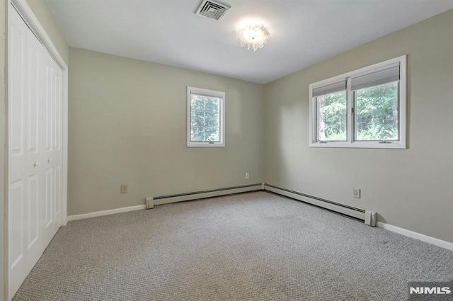 336 Lakeview Avenue, Ringwood, NJ 07456