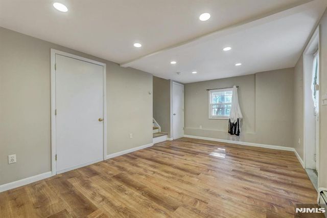 336 Lakeview Avenue, Ringwood, NJ 07456