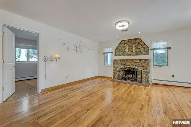 336 Lakeview Avenue, Ringwood, NJ 07456