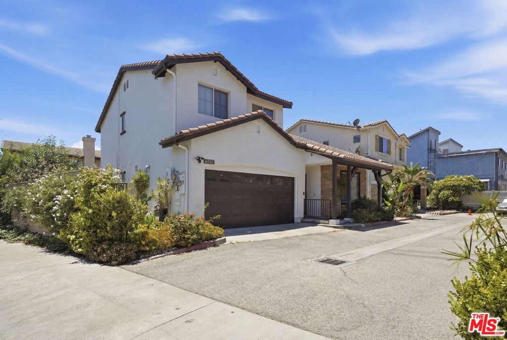 14502 Vesta Court, Panorama City, CA 91402 — photo 2