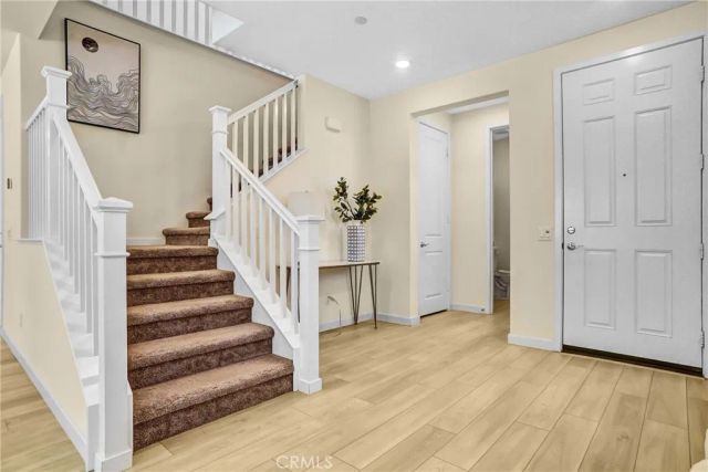 27260 Debut, Valencia, CA 91381