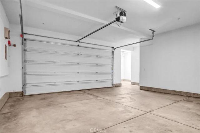 27260 Debut, Valencia, CA 91381