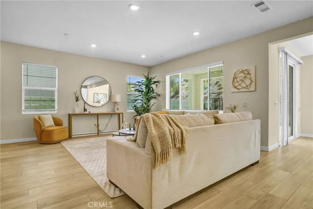 27260 Debut, Valencia, CA 91381