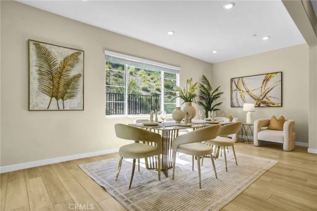 27260 Debut, Valencia, CA 91381