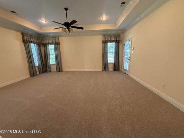 704 Shadow View Drive, Hernando, MS 38632