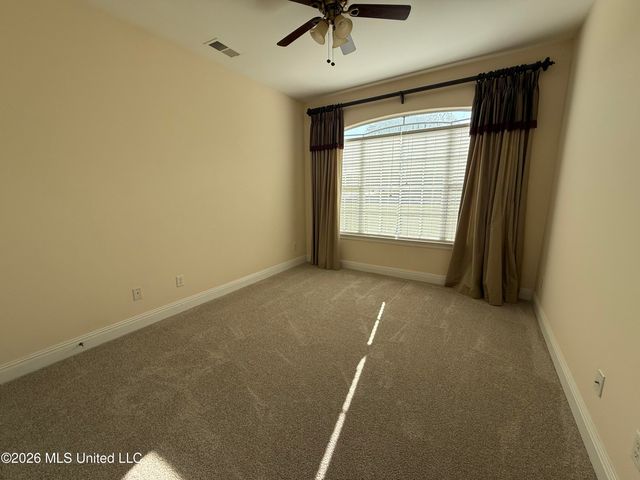 704 Shadow View Drive, Hernando, MS 38632