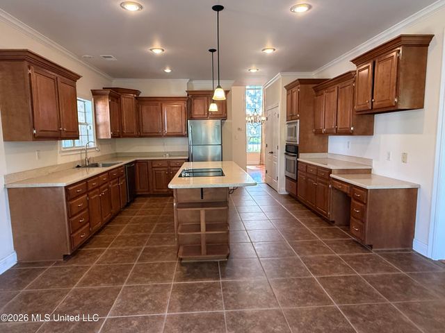 704 Shadow View Drive, Hernando, MS 38632