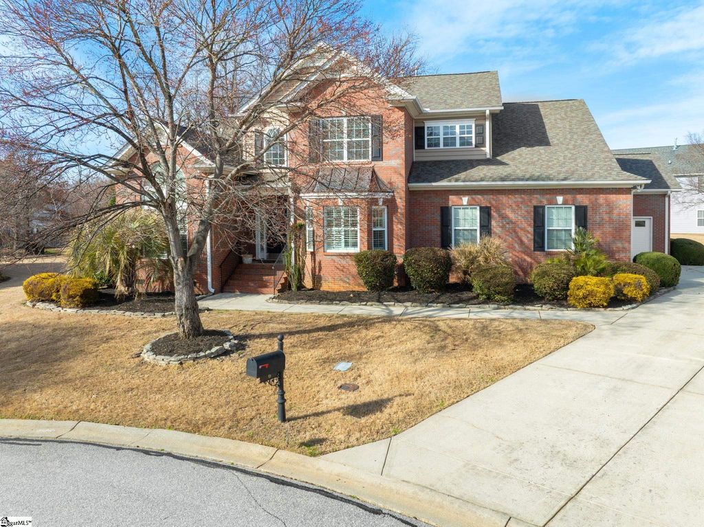 6 White Hawk Court, Greenville, SC 29607