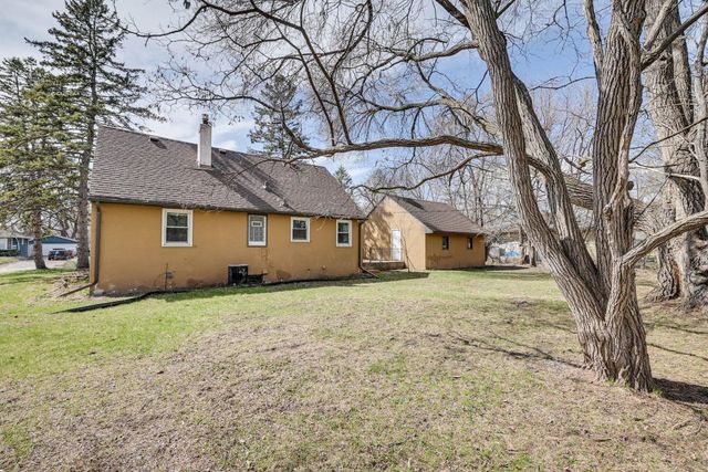 6324 Georgia Avenue N, Brooklyn Park, MN 55428