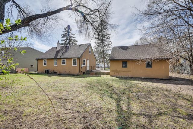 6324 Georgia Avenue N, Brooklyn Park, MN 55428
