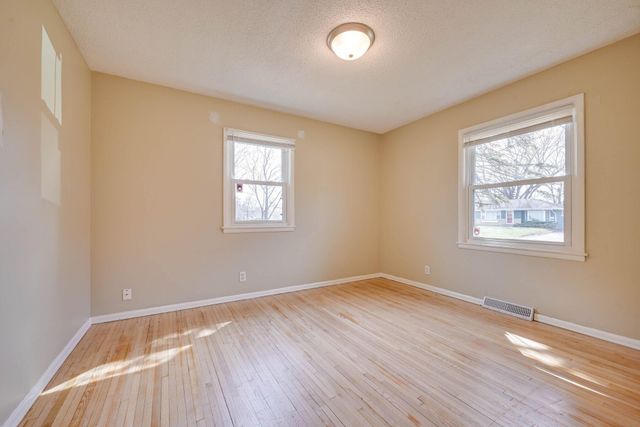 6324 Georgia Avenue N, Brooklyn Park, MN 55428