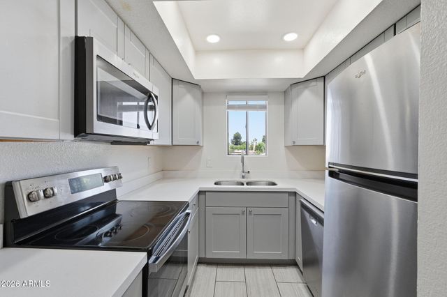 1215 E LEMON Street 217, Tempe, AZ 85281