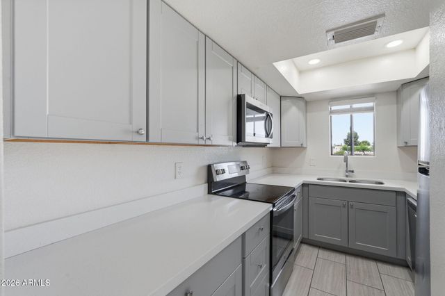 1215 E LEMON Street 217, Tempe, AZ 85281