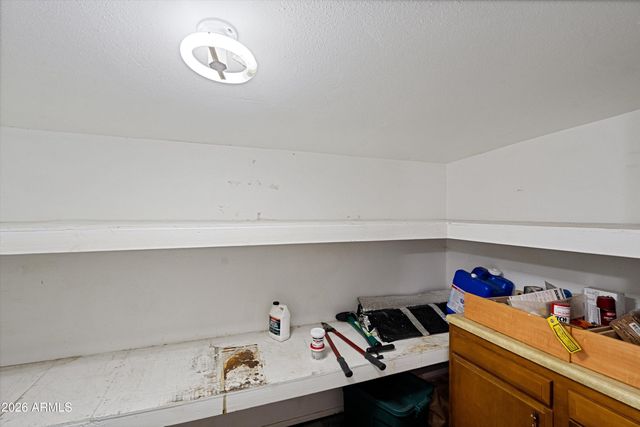 9009 E ELLASAR Avenue, Mesa, AZ 85208