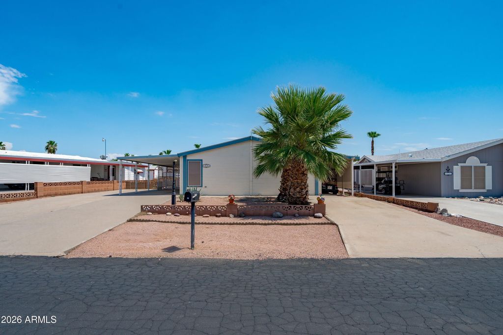 9009 E ELLASAR Avenue, Mesa, AZ 85208