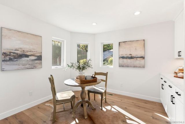 7875 Bellakaren Pl, La Jolla, CA 92037