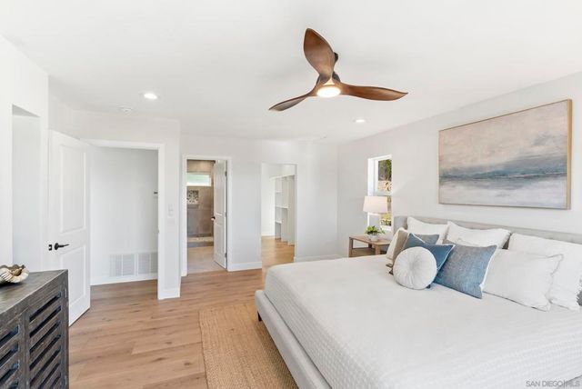 7875 Bellakaren Pl, La Jolla, CA 92037