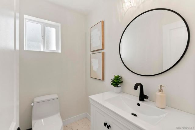 7875 Bellakaren Pl, La Jolla, CA 92037