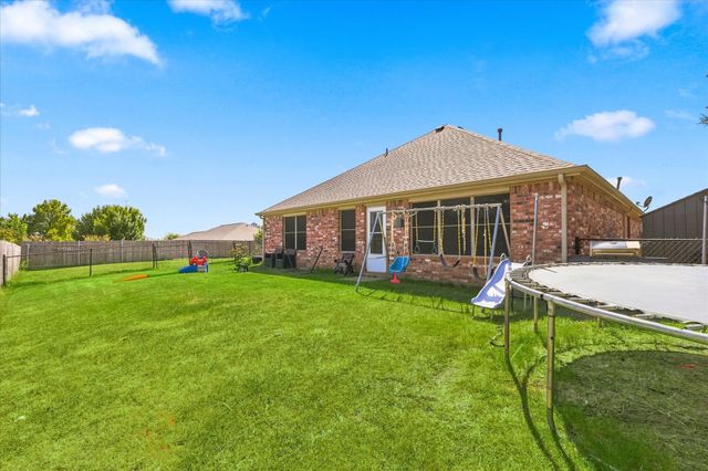 1012 Scenic Drive, Justin, TX 76247