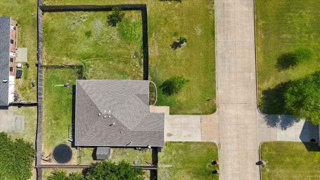 1012 Scenic Drive, Justin, TX 76247