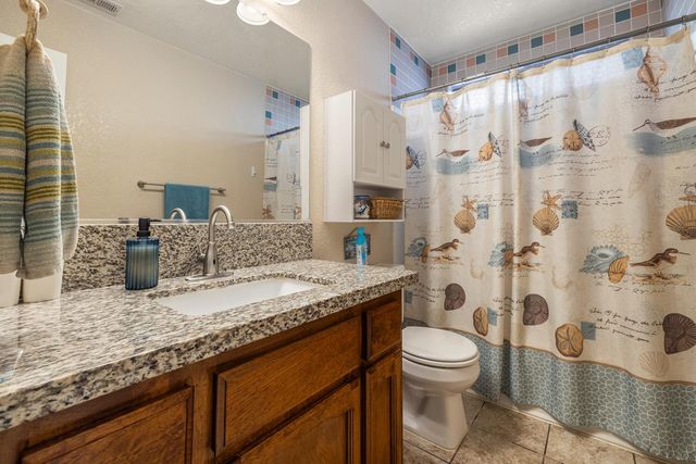 1121 Raymond Dr, Modesto, CA 95351