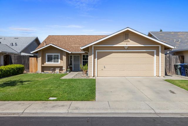 1121 Raymond Dr, Modesto, CA 95351