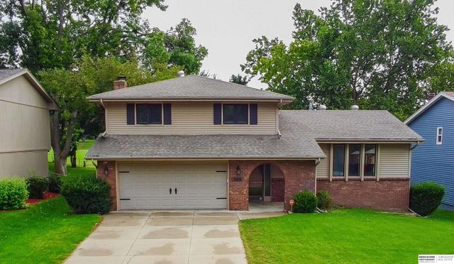 5815 S 104th Avenue, Omaha, NE 68127