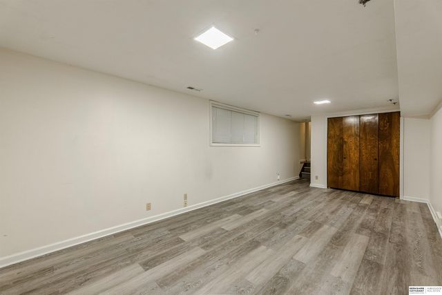 5815 S 104th Avenue, Omaha, NE 68127