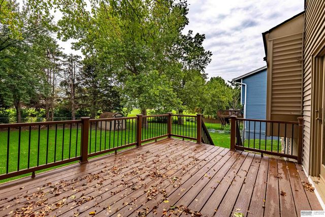 5815 S 104th Avenue, Omaha, NE 68127