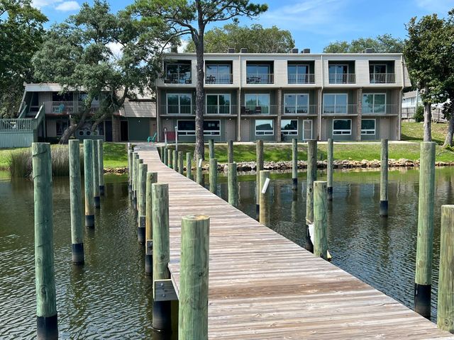 210 Pelham Road, 111B, Fort Walton Beach, FL 32547