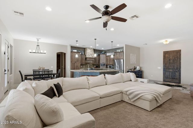 38825 N 29TH Avenue, Phoenix, AZ 85086