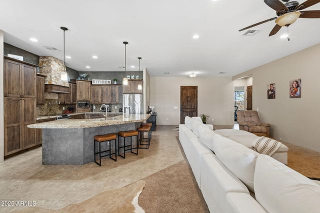 38825 N 29TH Avenue, Phoenix, AZ 85086