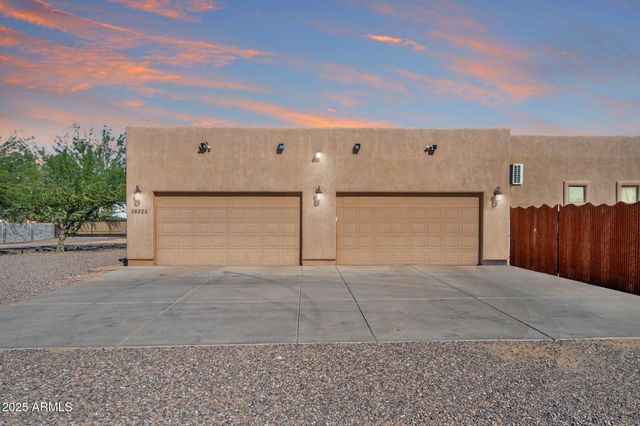 38825 N 29TH Avenue, Phoenix, AZ 85086