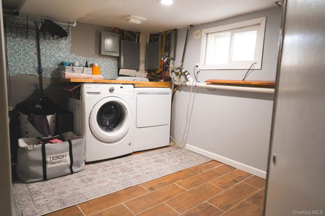 22 Everett Street, Lynbrook, NY 11563