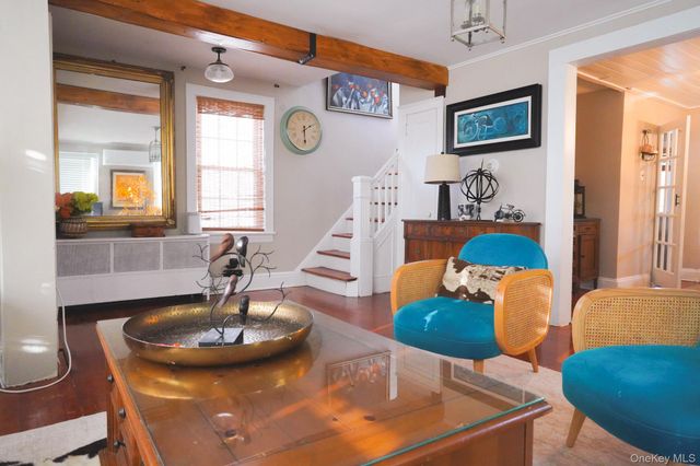 22 Everett Street, Lynbrook, NY 11563