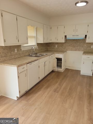 463 Rock Meadow Drive, Stone Mountain, GA 30088