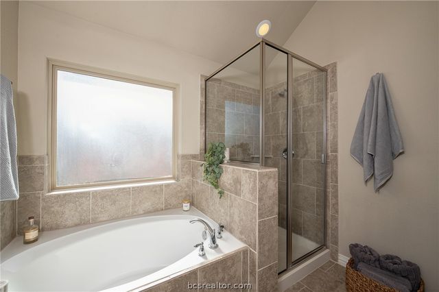 3045 Peterson Circle, Bryan, TX 77802