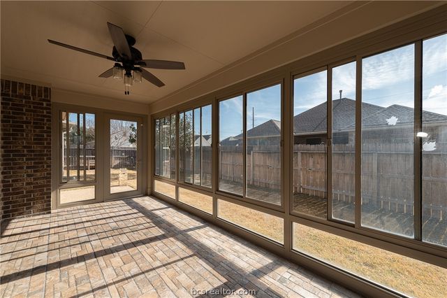 3045 Peterson Circle, Bryan, TX 77802