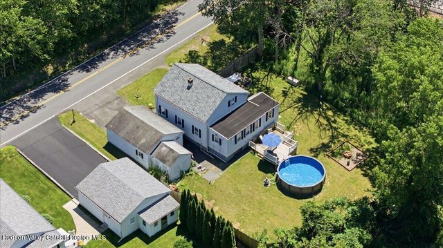 102 Stone Quarry Road, Clifton Park, NY 12065