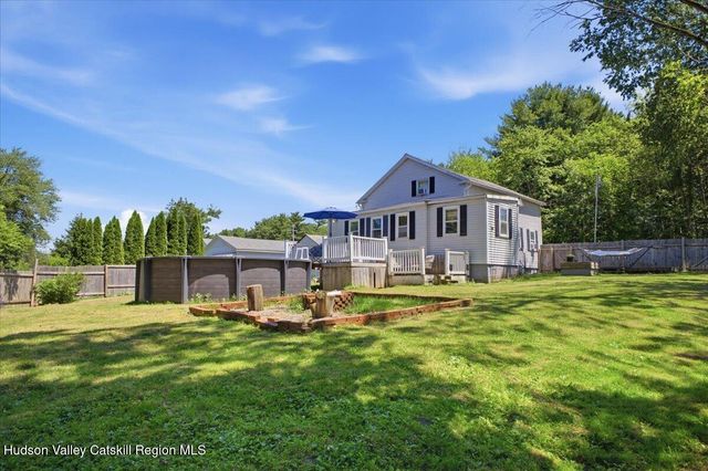 102 Stone Quarry Road, Clifton Park, NY 12065