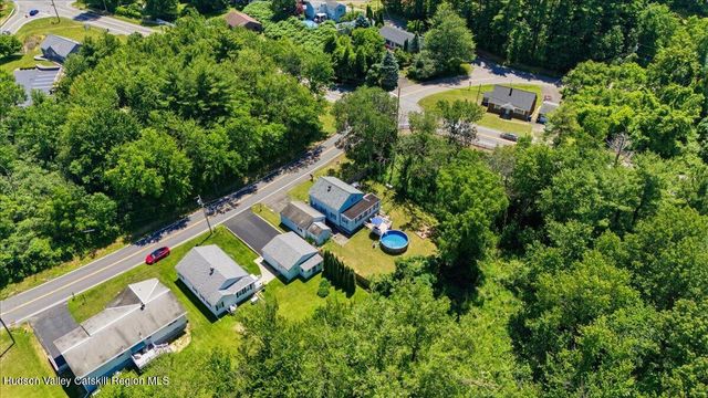 102 Stone Quarry Road, Clifton Park, NY 12065
