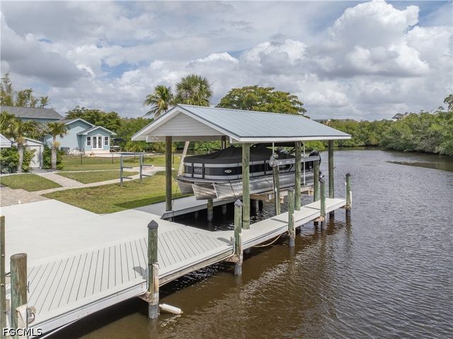 416 Seaworthy RD, North Fort Myers, FL 33903