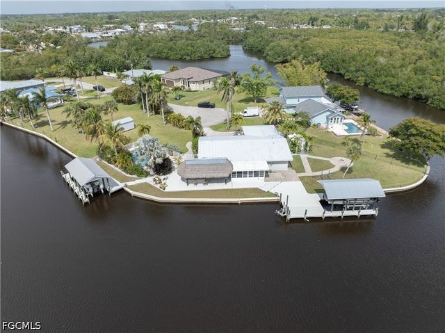416 Seaworthy RD, North Fort Myers, FL 33903