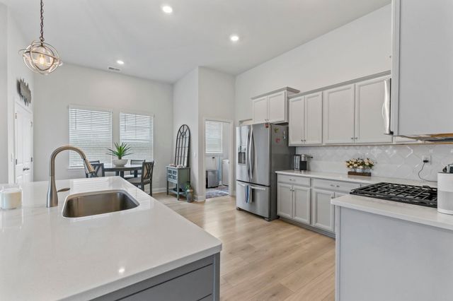 3093 Sutherland Dr., Little River, SC 29566