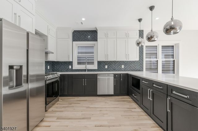 9 Voorhees St, Newark City, NJ 07108