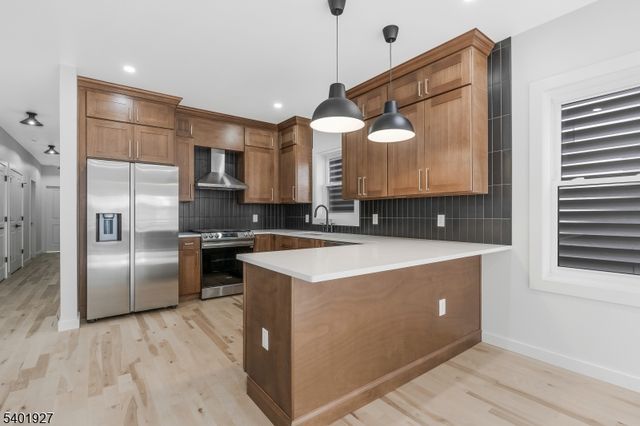 9 Voorhees St, Newark City, NJ 07108