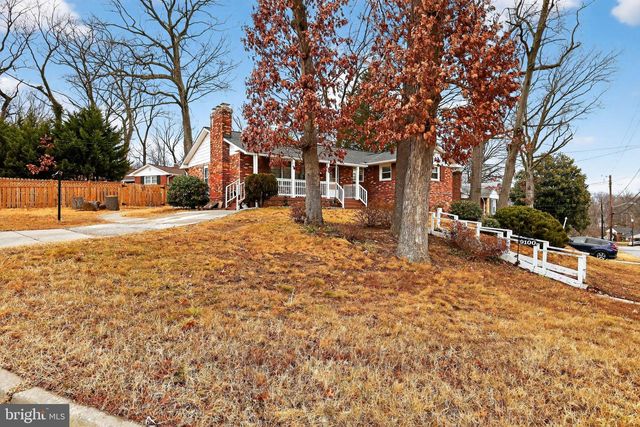 9100 SAINT ANDREWS PL, College Park, MD 20740