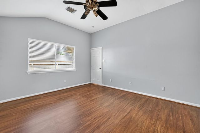 4002 Teal Run Place Court, Fresno, TX 77545