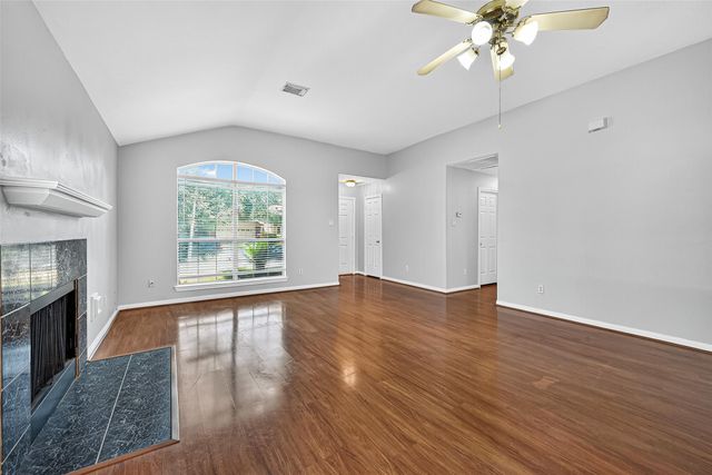 4002 Teal Run Place Court, Fresno, TX 77545